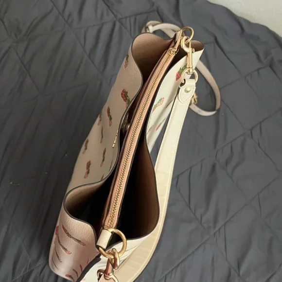 Strawberry Coach Bag: Strawberry design crossbody/shoulder bag, gold hardware